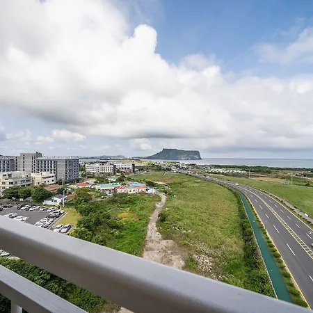 ゴールデン チューリップ チェジュ ソンサン ホテル 済州市 エクステリア 写真