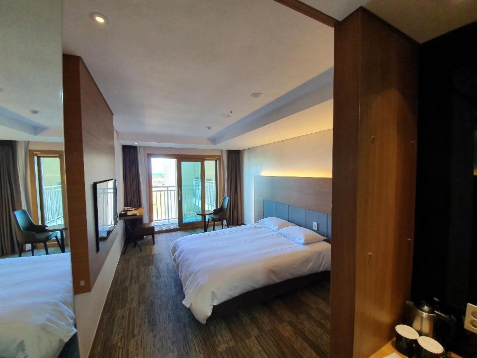 Hotel Golden Tulip Seongsan Jeju