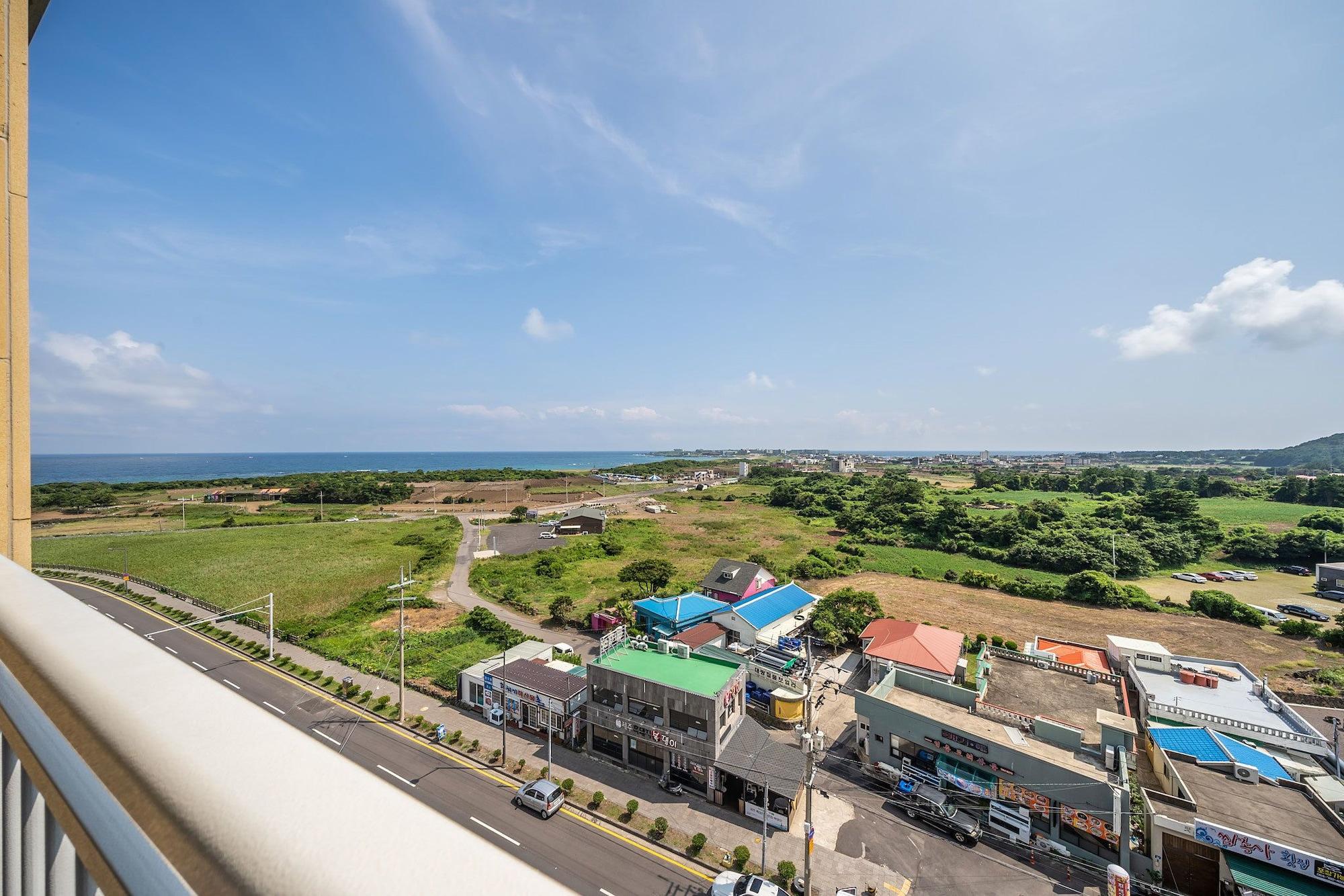 Golden Tulip Seongsan 3*