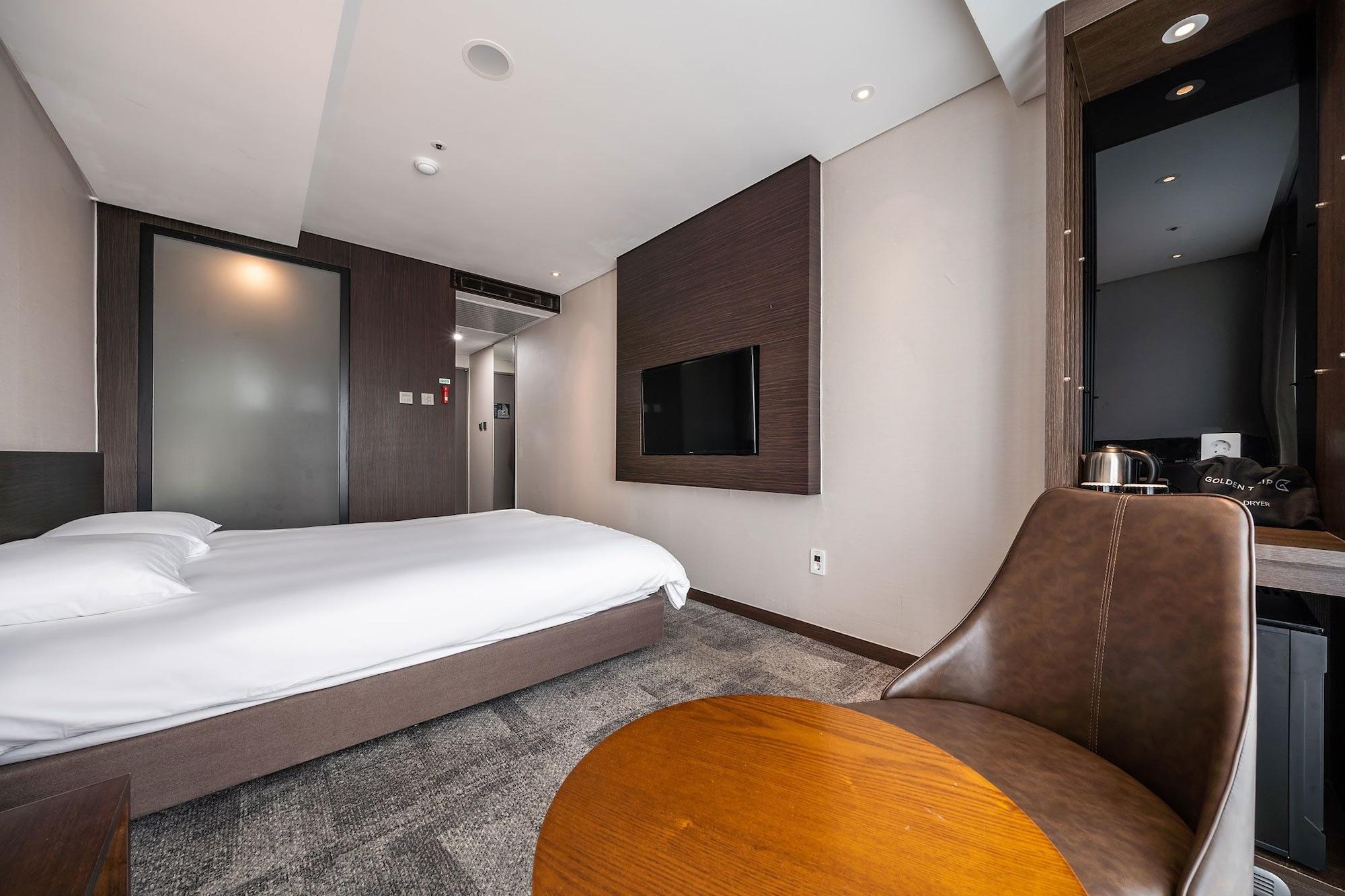 Golden Tulip Seongsan Hotel 3*
