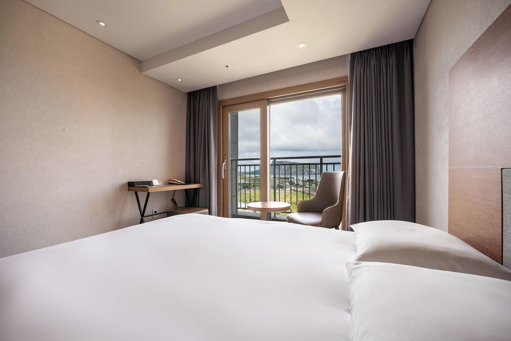 Golden Tulip Seongsan 3* Jeju