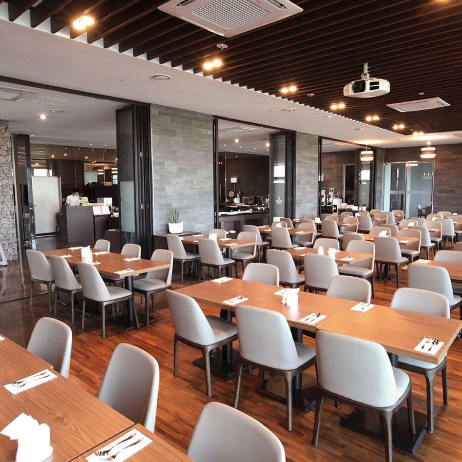 Hotel Golden Tulip Seongsan Jeju