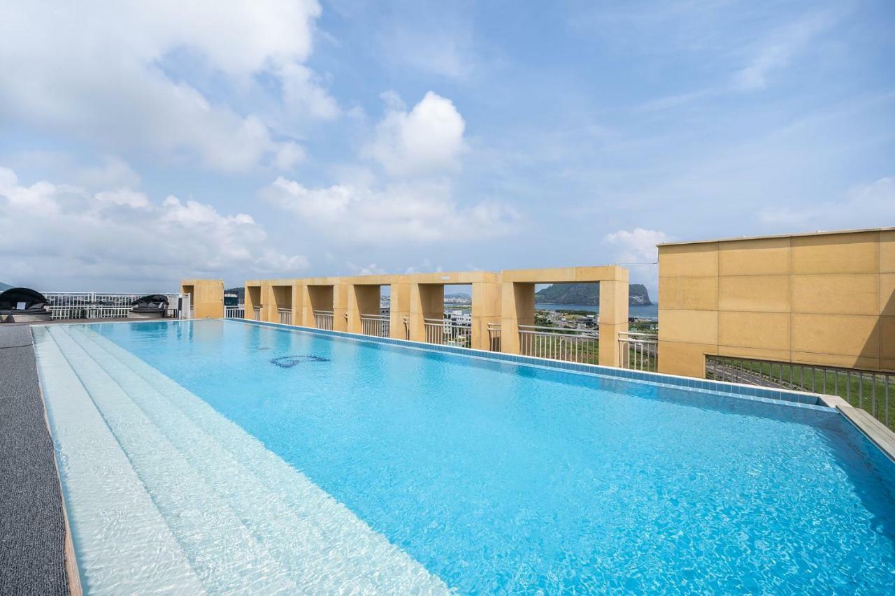 Golden Tulip Seongsan Hotel
